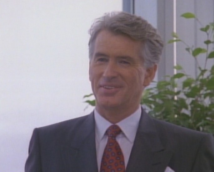 Angus MacGyver Trucs et Astuces - 6x13 Terre St�rile - <!� 9m53  -->  Andrew Bartlett   <!� 14m57 22m52 26m53 -->